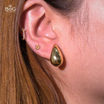 Load image into Gallery viewer, Pear Drop Stud Earrings
